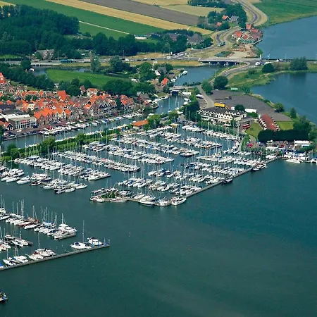 Surla Luxury Sailing Houseboat Splendid At Marina Monnickendam