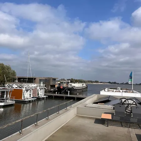 6 Personen Luxe Houseboat Splendid Kagerplassen Met Tender Hotel na wodzie *