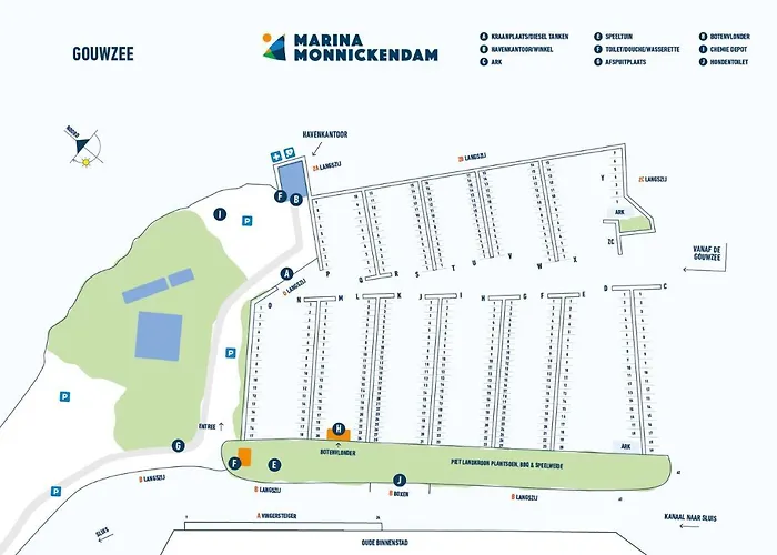 Winter At Surla Houseboat Splendid At Marina * Monnickendam