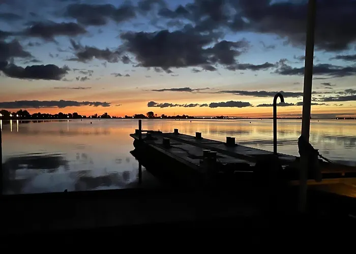 Winter At Surla Houseboat Splendid At Marina Botel